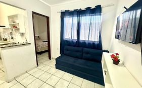PNZ Stay APT11 Completo com ArCondicionado e Estacionamento em area central de Petrolina